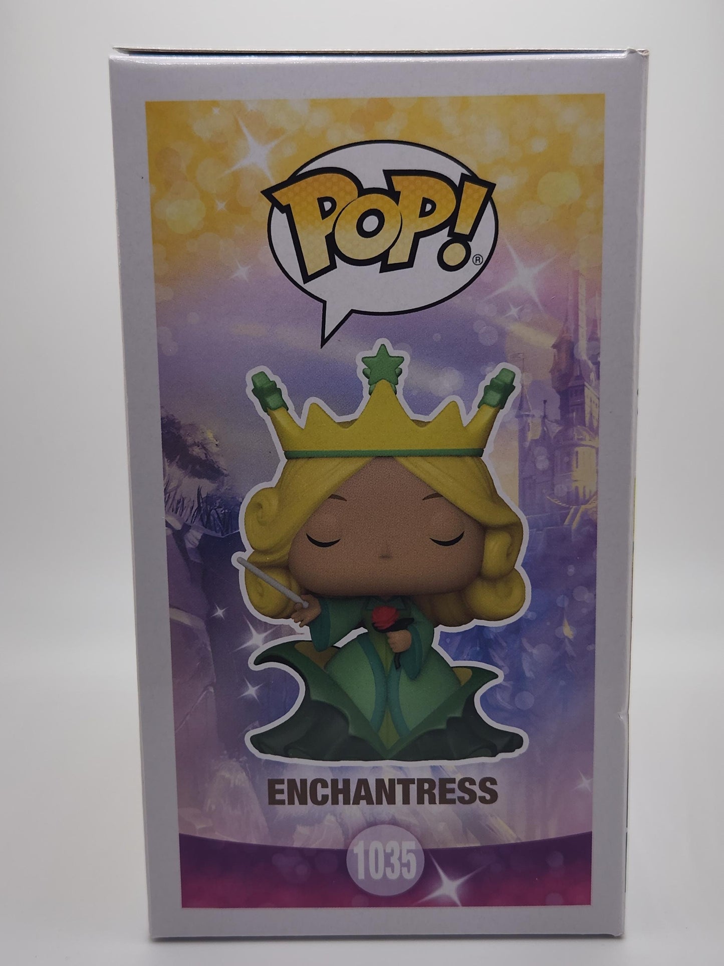 Enchantress - #1035 - 2021 WonderCon Sticker - Caja 8/10