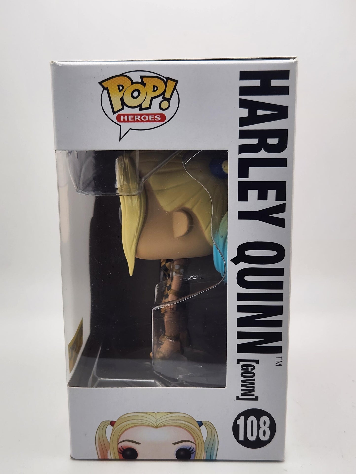 Harley Quinn (vestido) - #108 - Estado de la caja 8/10 -