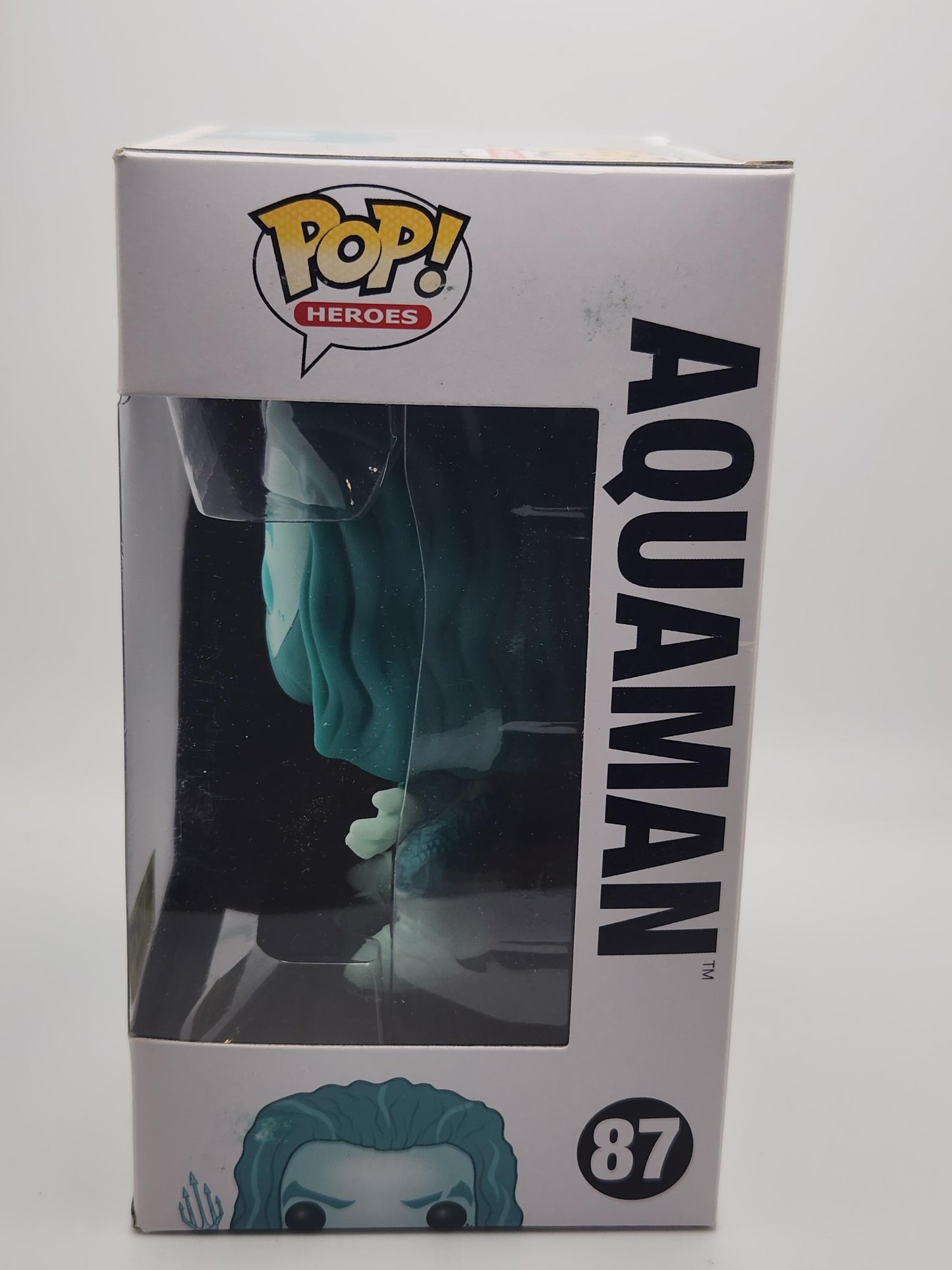 Aquaman (Azul) - #87 - Estado de la caja 8/10 -