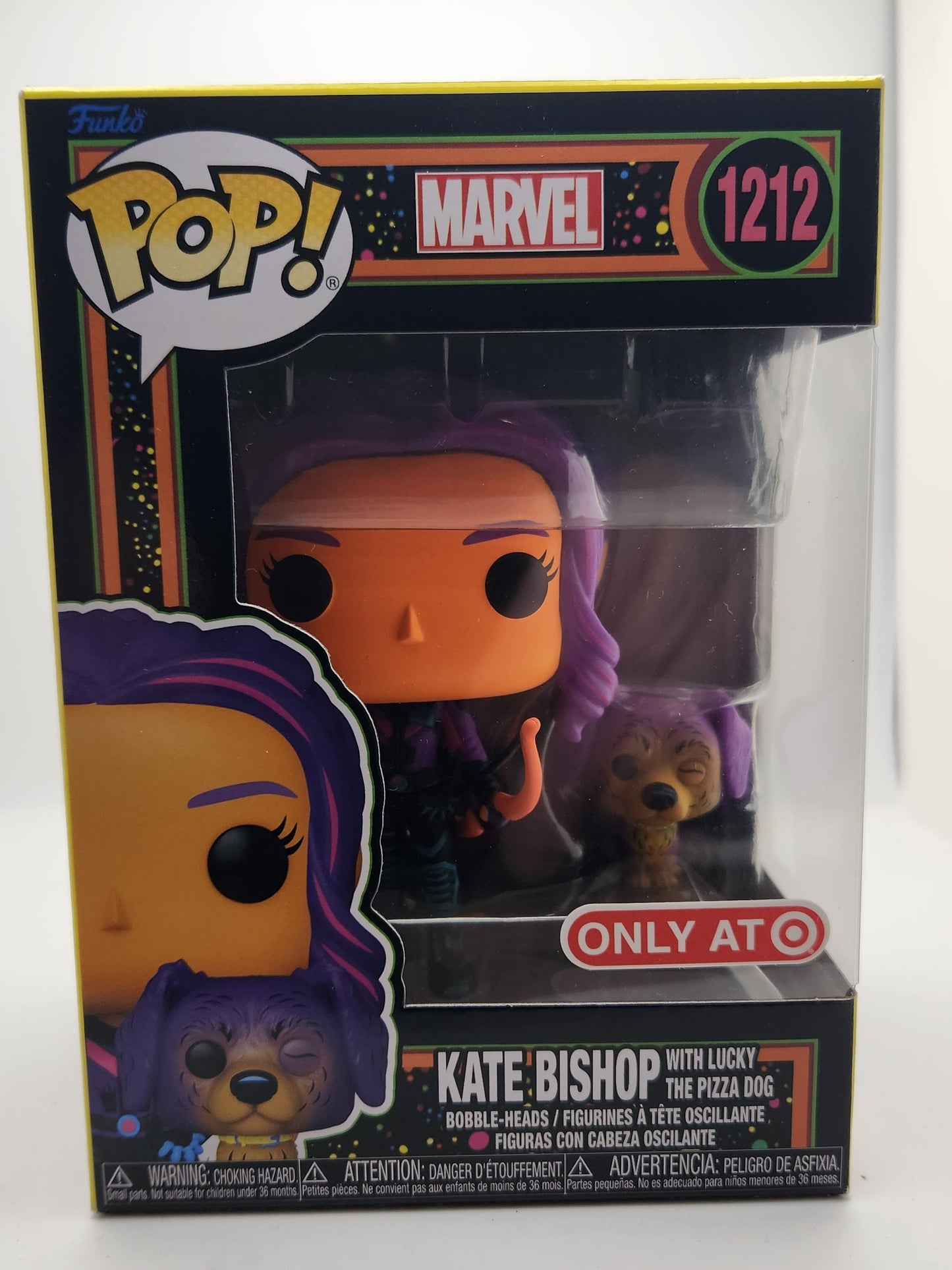 Kate Bishop (w Lucky) (Blacklight) - #1212 - Estado de la caja 9/10